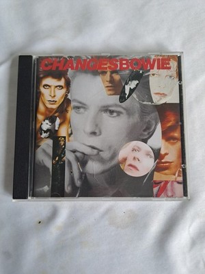 DAVID BOWIE - CHANGESBOWIE CD ALBUM - INCLUDES 'HEROES' AND 'SPACE ODDITY'