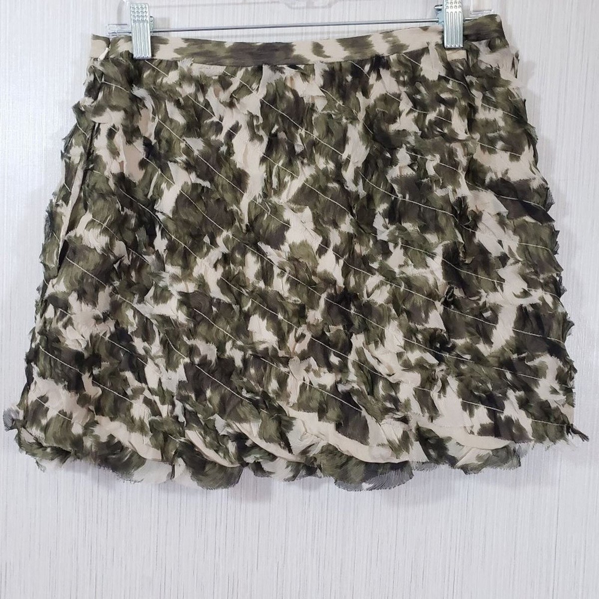 Crew NWOT 100% silk chiffon camo print ruffle skirt woman's size