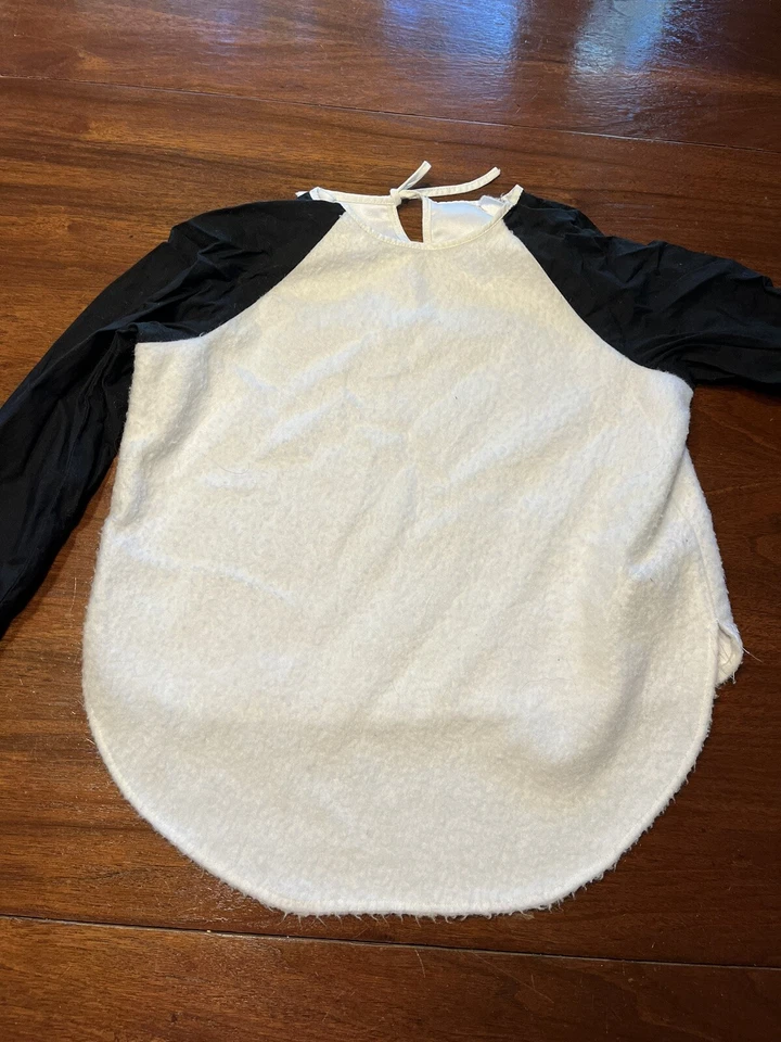 Disfraz de gato negro para niños Halloween probablemente hecho a mano cola larga Foto 2 de 4