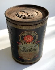 A&P Strictly Pure Ground Cayenne Pepper 2oz Antique Tin with Paper Label, Rusted