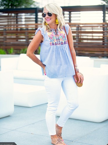 Boutique blau/weiß gestreift bunte Stickerei Bluse Top Rüschen Sommer Gr. M - Bild 1 von 9