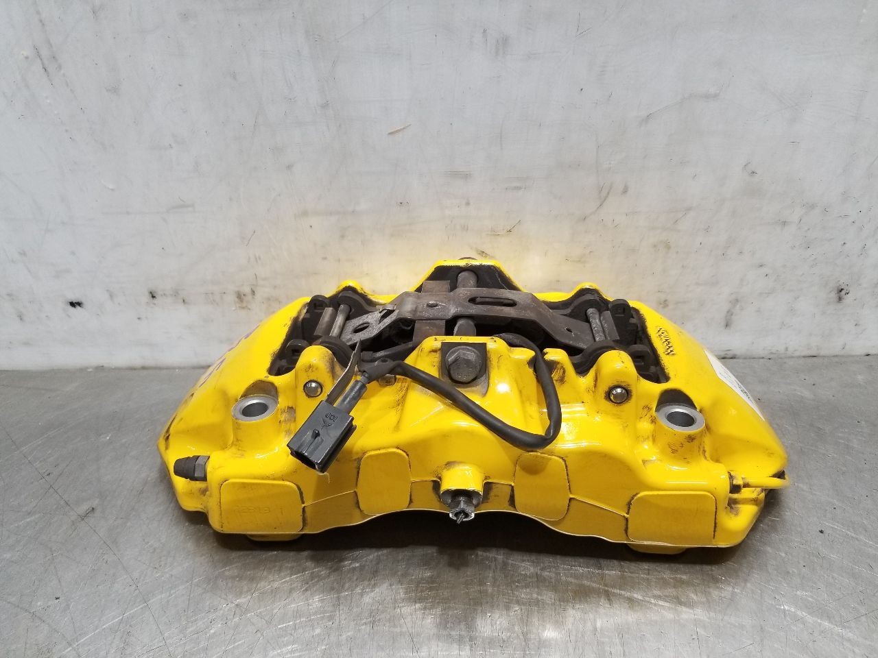 22 2022 MASERATI LEVANTE MODENA S BRAKE CALIPER WITH ROTOR FRONT LEFT DRIVER 