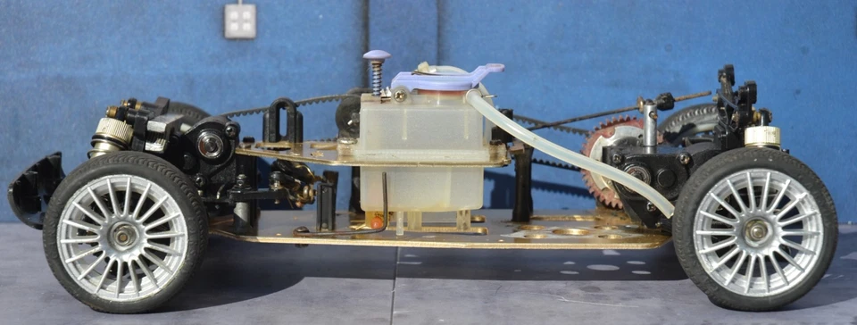 NITRO  4WD BELT DRIVE RC  CAR AUTO VERBRENNER  1/10 - Bild 2 von 4