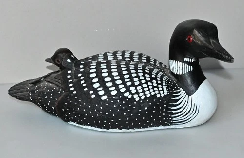 Gosset Wildlife Collection FEMALE LOON L.E. #723/1000.  Duck Decoy Statue 10" L