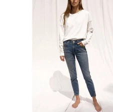 Amo Twist Liberty Ankle Slit Tapered Leg Blue Jeans Women’s Size 29