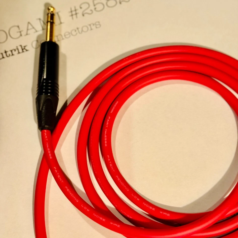 Cable de micrófono rojo Mogami 2582 de 1-200 pies | Elige Neutrik TRS o XLR | tokyo_made Foto 4 de 4