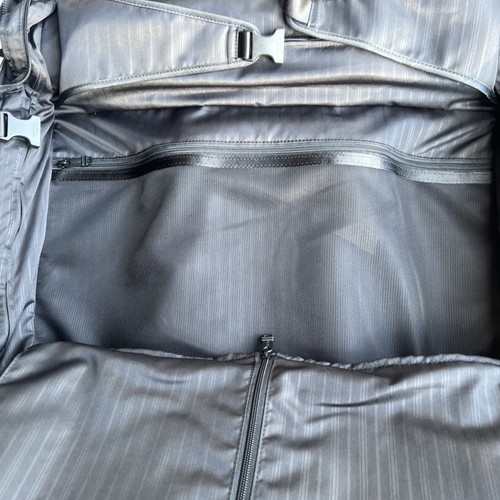 TUMI Black Nylon Alpha Garment 2-Wheeled Carry On Roller Bag Executive Traveler - Picture 21 of 21