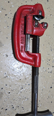 SUPER EGO PIPE CUTTER 710-2, 1/2  to 2  capacity - free Shipping