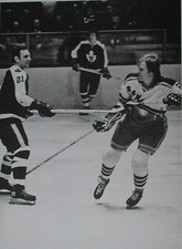 PRINT HOCKEY PICTURE TORONTO MAPLE LEAFS BOBBY BAUN vs NY RANGERS GLEN SATHER