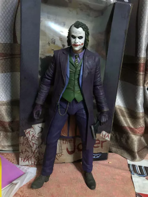 NECA DC Comics Batman Dark Knight Heath Ledger Joker 7 NECA DC Comics Batman Dark Knight Heath Ledger Joker 7
