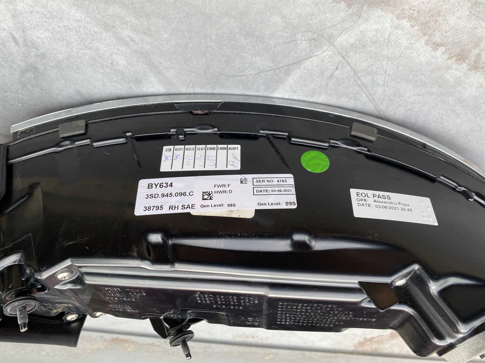 2019 2020 2021 BENTLEY GT GTC TAIL LIGHT RIGHT PASSENGER SIDE  OEM 3SD945096C