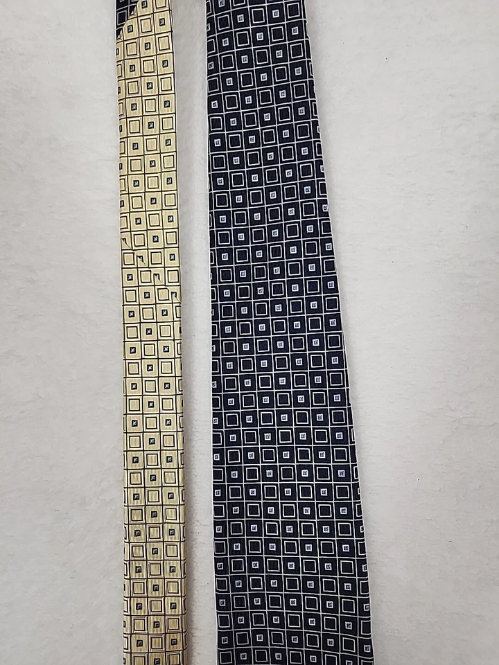 Corbata Tommy Hilfiger 100% Seda Italiana Azul Marino Plata Repetida Geométrica Hecha en EE. UU. Foto 4 de 4