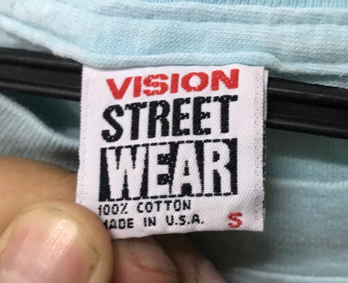 VINTAGE 80s VISION STREET WEAR GATOR SKATEBOARD T-SHIRT VINTAGE 80s VISION STREET WEAR GATOR SKATEBOARD T-SHIRT