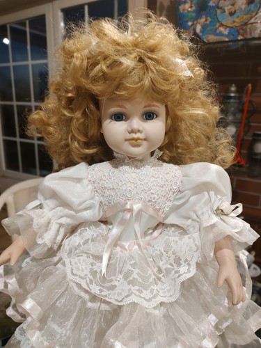 Winter Tale" Doll_porcelain doll - Bild 5 von 6
