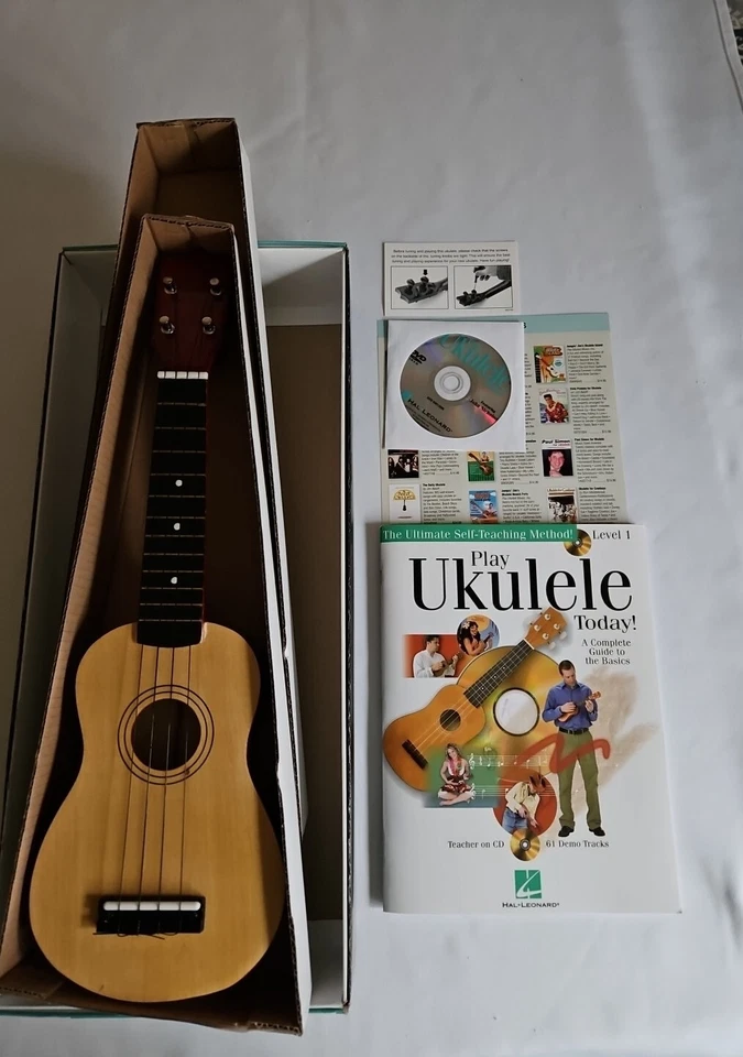 Ukelele Play Today - Kit completo de ukelele autoenseñanza para principiantes Hal Leonard Foto 2 de 4