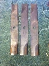 01008313 - Is A Blade Kit For A M48-HN, M48-KW, RECON 48 Cub Cadet Mower