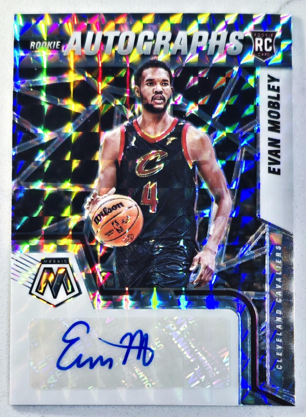 2021-22 PANINI MOSAIC EVAN MOBLEY ROOKIE AUTOGRAPHS #RAM-EVM CAVS MINT
