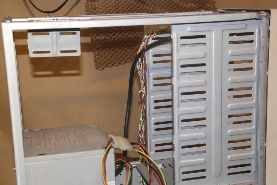 Very old FULL SIZE AT server case MHz LCD PSU 8086/286/386/486 WORKING - Image 2 of 4