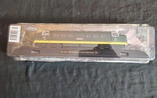 Static Train Model 1961 Deltic D9002 The King’s Own Yorkshire Light Infantry R88