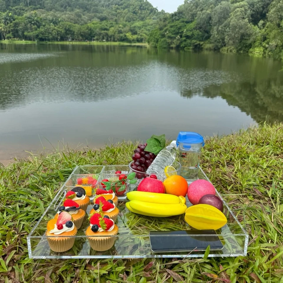 Bandeja otomana extra grande transparente con asas 18"x18"x2" a prueba de derrames acrílico Se... Foto 4 de 4