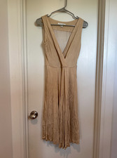 CUTE! Banana Republic Size 6 Sand Rayon Sleeveless Dress V-Neck