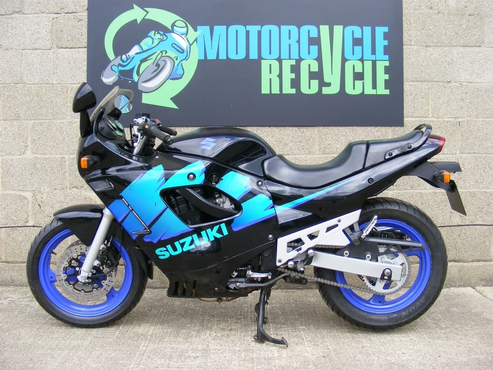 GSX600F Footrest Hanger Right Riders Genuine Suzuki 1988-1997 A034 — 第 2/3 张图片