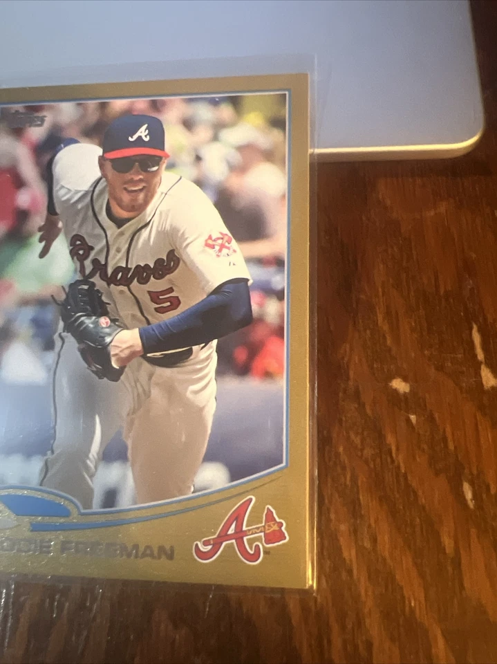 Tarjeta Paralela Dorada Topps 2013 Freddie Freeman #105/2013 Braves Dodgers Foto 2 de 4