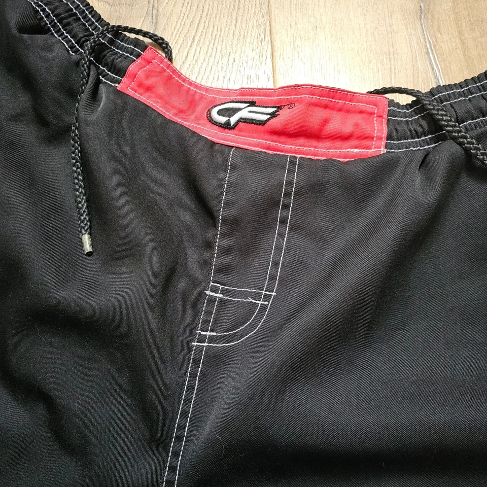 Pantalones Cortos Para Hombre Cage Fighter XXL Negro Rojo MMA Jordan Entrenados  Foto 3 de 4