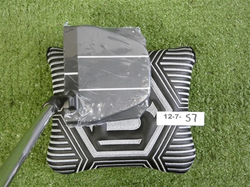 Bettinardi 2024 Inovai 9.0 Mini Plumbers 35" Putter with Headcover New - Image 4 of 4