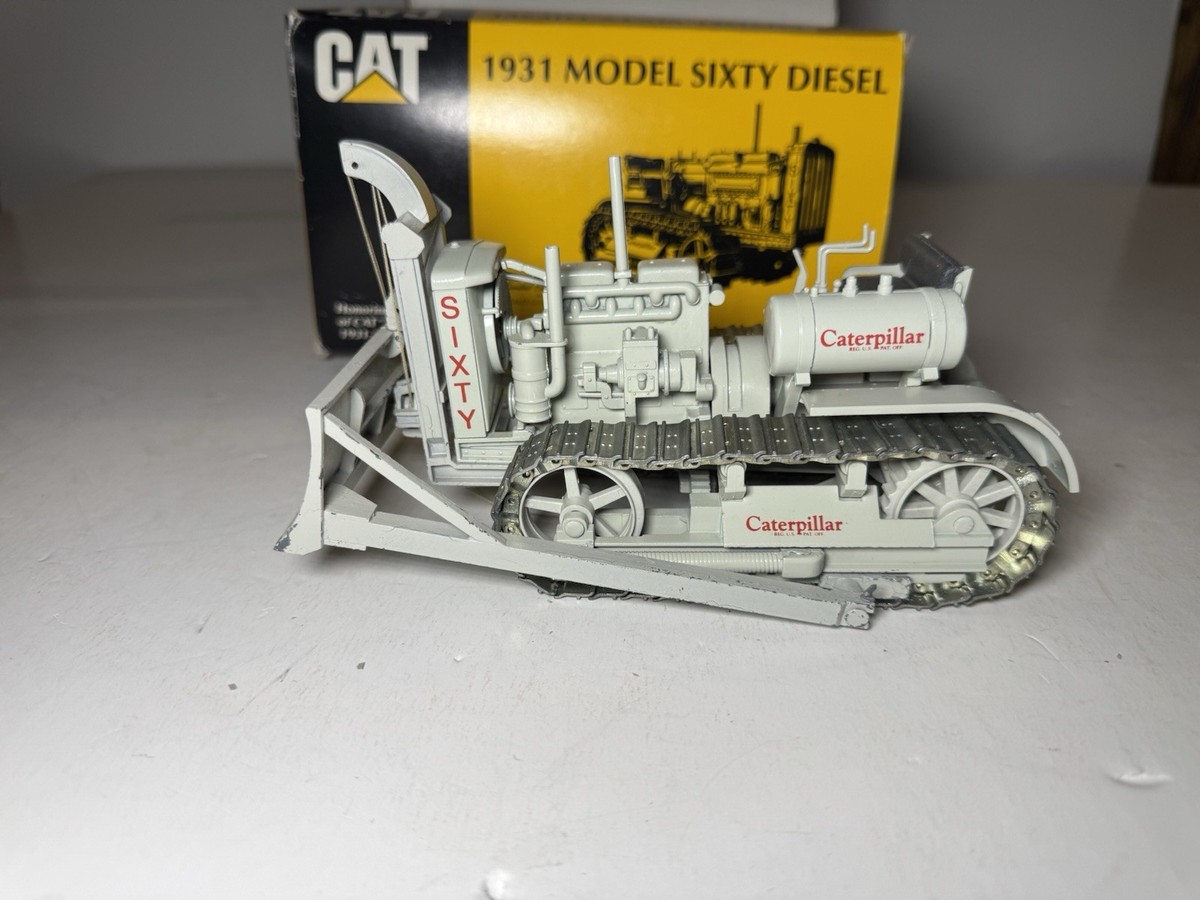 Conrad／Gescha CAT594 CONRAD 1:25 CAT 1931 MODEL SIXTY DIESEL CRAWLER w/custom Front
