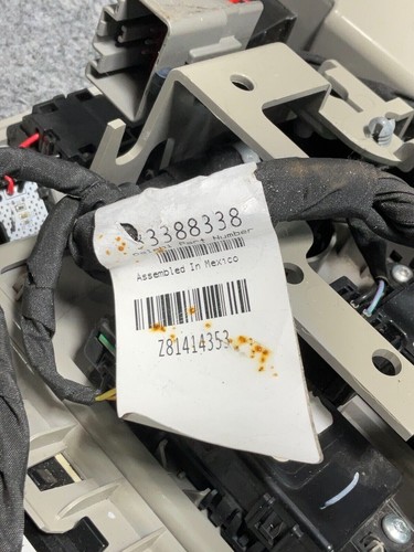 2015-2018 Cadillac Escalade ๐ ๏ธ Front Roof Overhead Console 241-02574 - Picture 9 of 12