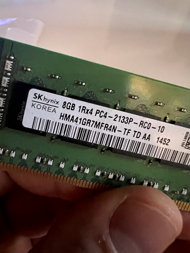 16GB (2 x 8GB) Hynix ECC REGISTERED DDR4 1Rx4 2133MHz PC4-17000 HMA41GR7MFR4N-TF - Picture 5 of 7