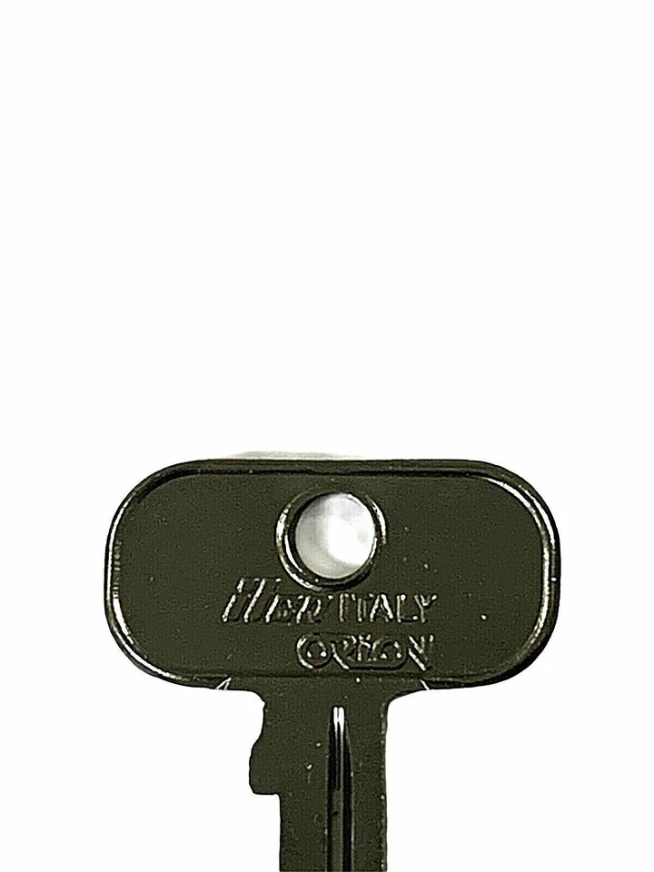 1 1960 - 1969 Triumph Herald 汽车 B62DR F70T UNI14 钥匙坯 — 第 2/4 张图片