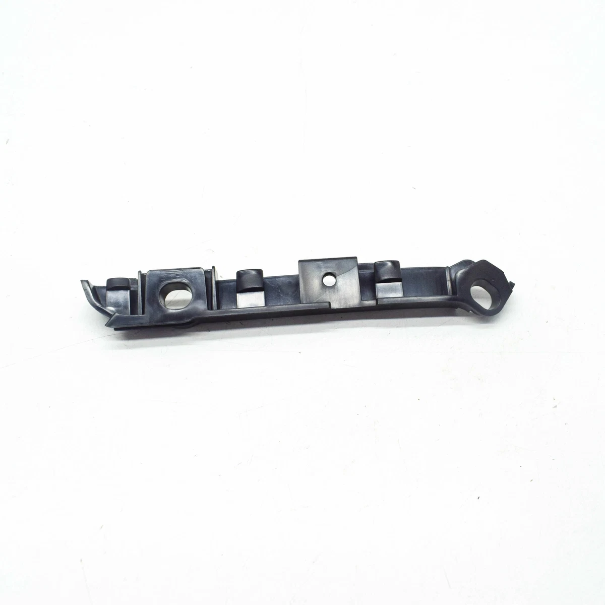 NEW MERCEDES-BENZ C W205 FRONT LEFT BUMPER BRACKET A2058854600 