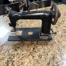 Antique Wheeler & Wilson Sewing Machine Late 1800's Great for Display or Decour 