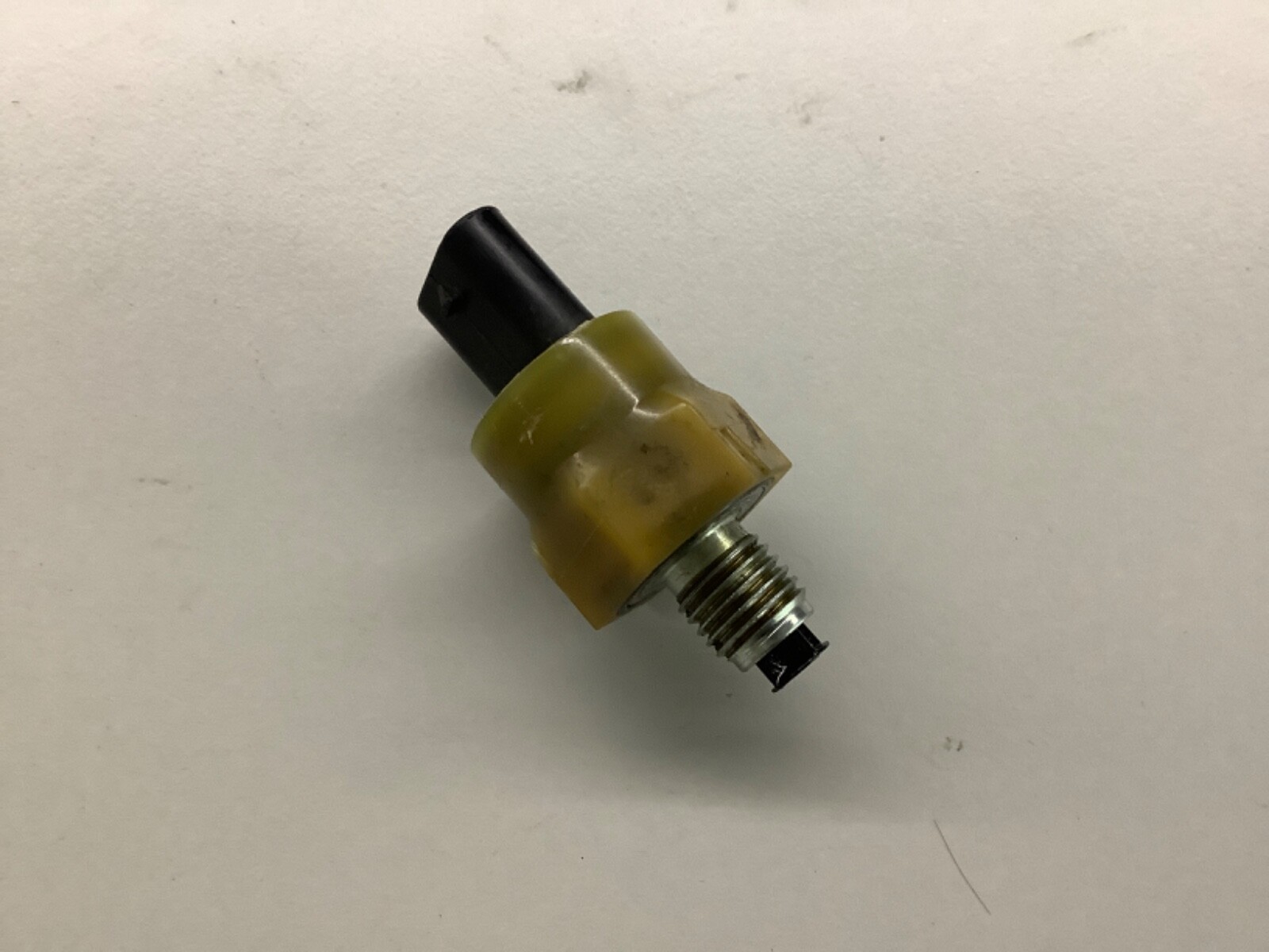 bmw Engine oil pressure and temp. sensor fot n 20 n 26 from bmw f 31