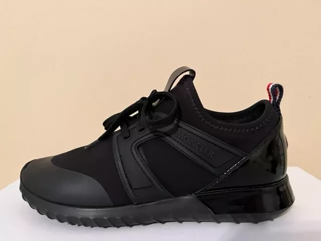 Moncler all store black