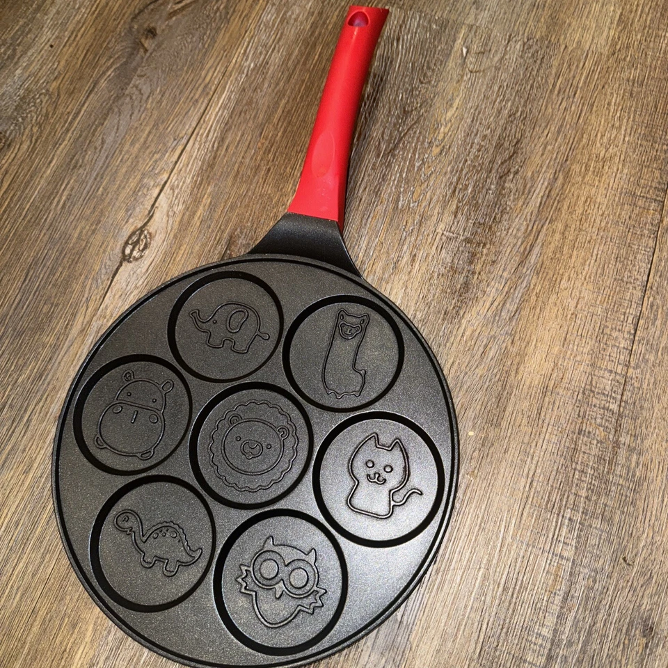 Pancake Pan with Handle 7 Animal Molds Pancake Maker Pan for Kids._ - Image 3 of 4