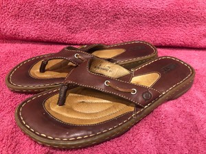 Born Womens Brown Leather Flip Flops Cushioned Sz 8 EU 39 | eBay