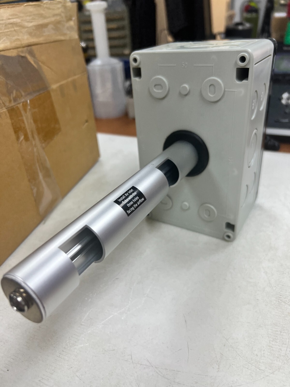 👀NEW CARRIER DUCT ENCLOSURE FOR CO2 VENTILATION CONTROLLER 33ZCASOCO2 HH99ZZ015