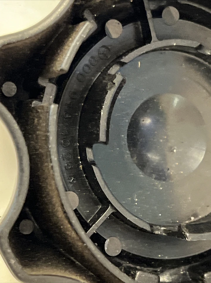 0009181026 POMO ASIENTO DELANTERO W123 240D 300D 300CD 300TD 280E 190D 190E 280TE 230E Foto 3 de 3