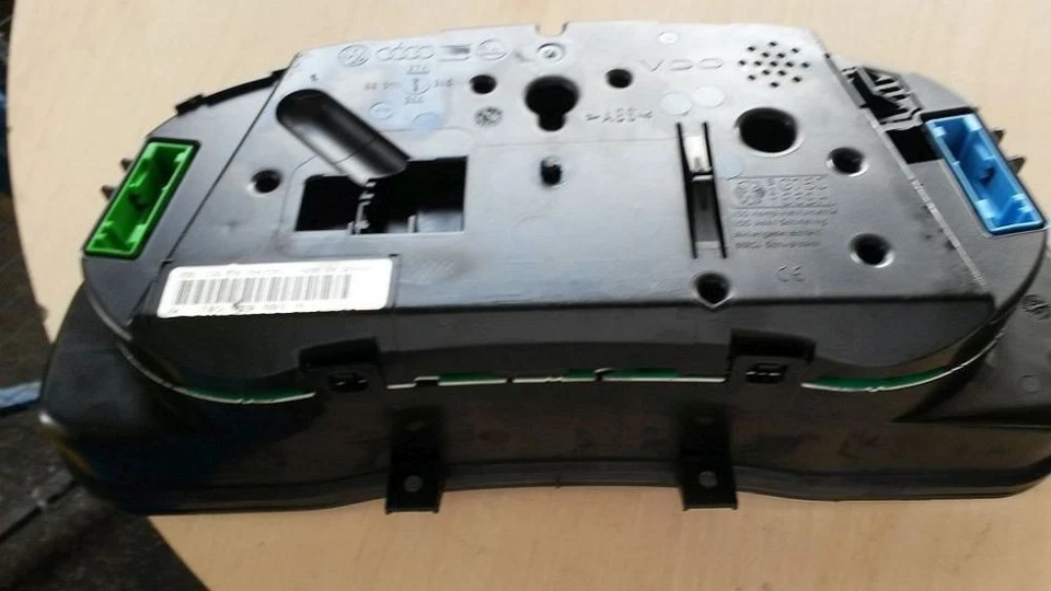 Tachometer Mit MFA 110.008.794/023 VW PASSAT VARIANT (3B5) 1.9 TDI - Bild 2 von 4