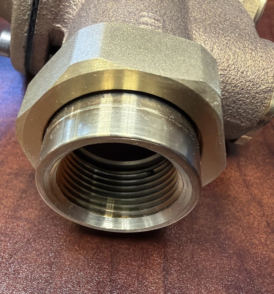 Watts LF25AUB-Z3 3/4" Lead Free Water Pressure Reducing Valve 3/4 in. - Image 2 of 4