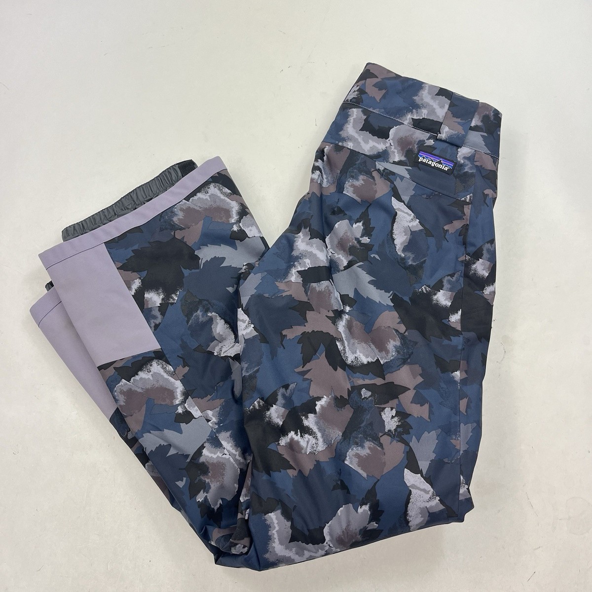 Patagonia Women’s Insulated Snowbelle Snow Pants Ski Snowboard Recco Camo  SMALL