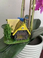 Very Cute Miniature Country Cottage Handmade OOAK
