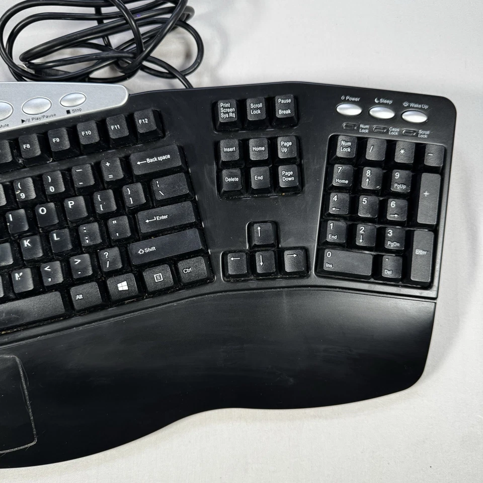 Adesso PCK-208B Ergonomic Wired USB Keyboard - Tested - Image 4 of 4