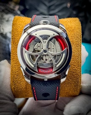 MB&F M.A.D. 1  Red Edition ''Friends & Tribe'' MAD 1