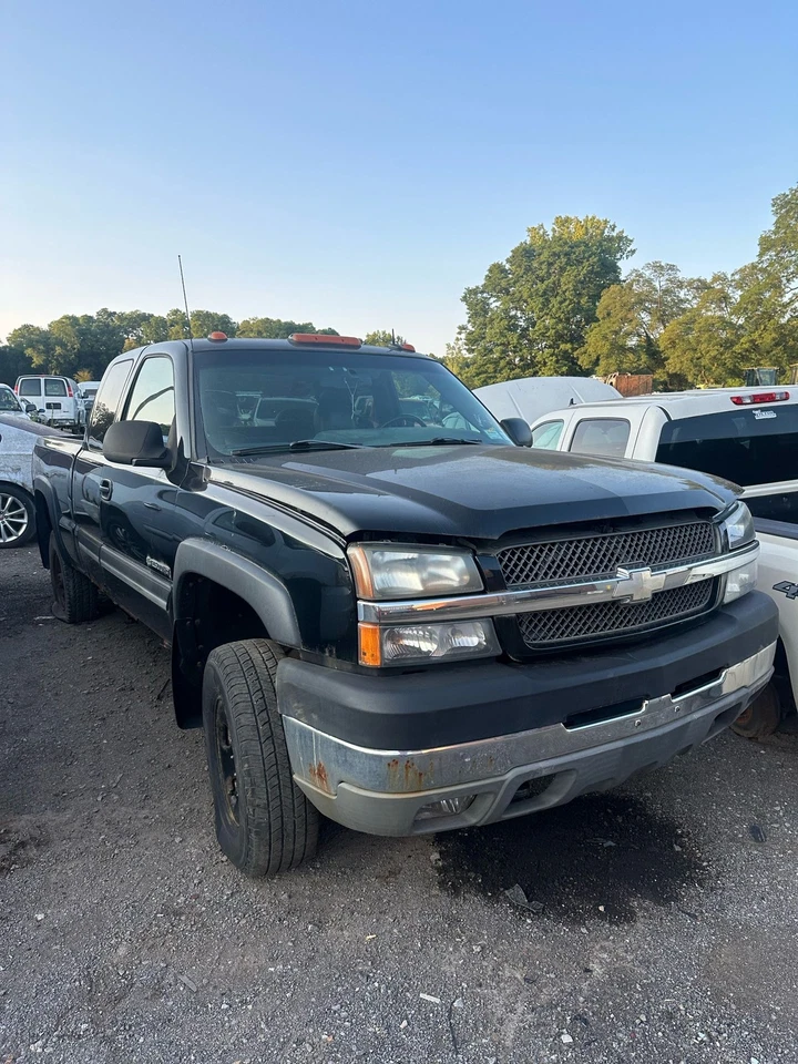 Conjunto de portador diferencial usado se adapta a: camioneta Chevrolet Silverado 2500 2003 Fr Foto 2 de 4