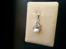 Anhänger Saphir mit großer Zuchtperle in Silber 925/000