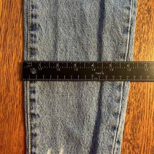 Jeans donna Levi's Premium taglia 25 zeppa dritti bottoni mosca medio effetto invecchiato - Foto 13 di 14
